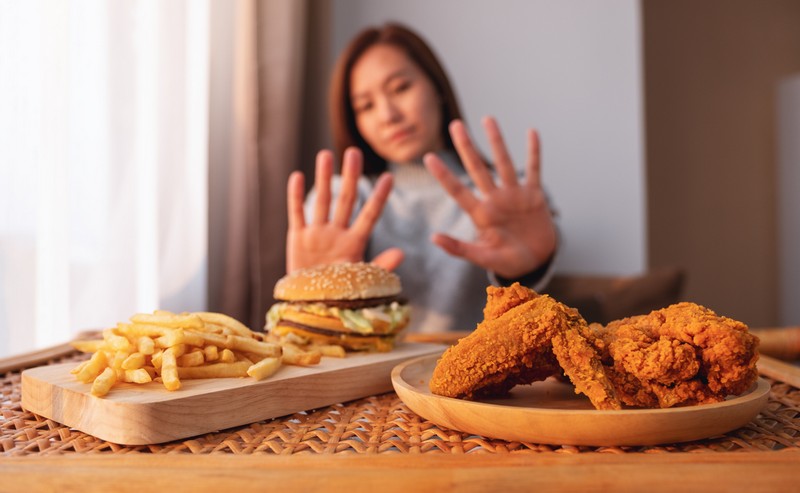 Quando comer se torna um problema Relação com a comida, transtornos alimentares e tratamento